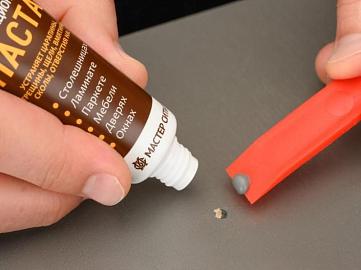 Как реставрировать сколы, царапины, трещины и отверстия на мебели